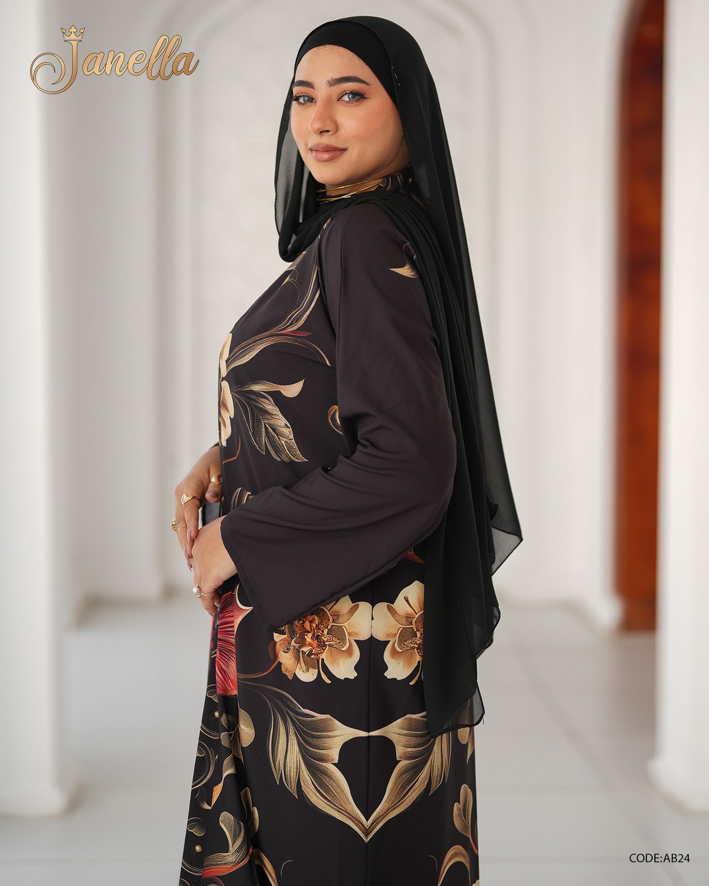عباية جانيلا المفتوحة : أصالة وعصرية في قطعة واحدة
