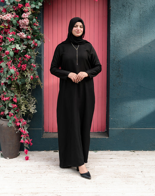 فستان طويل بيسيك بكم لون اسود