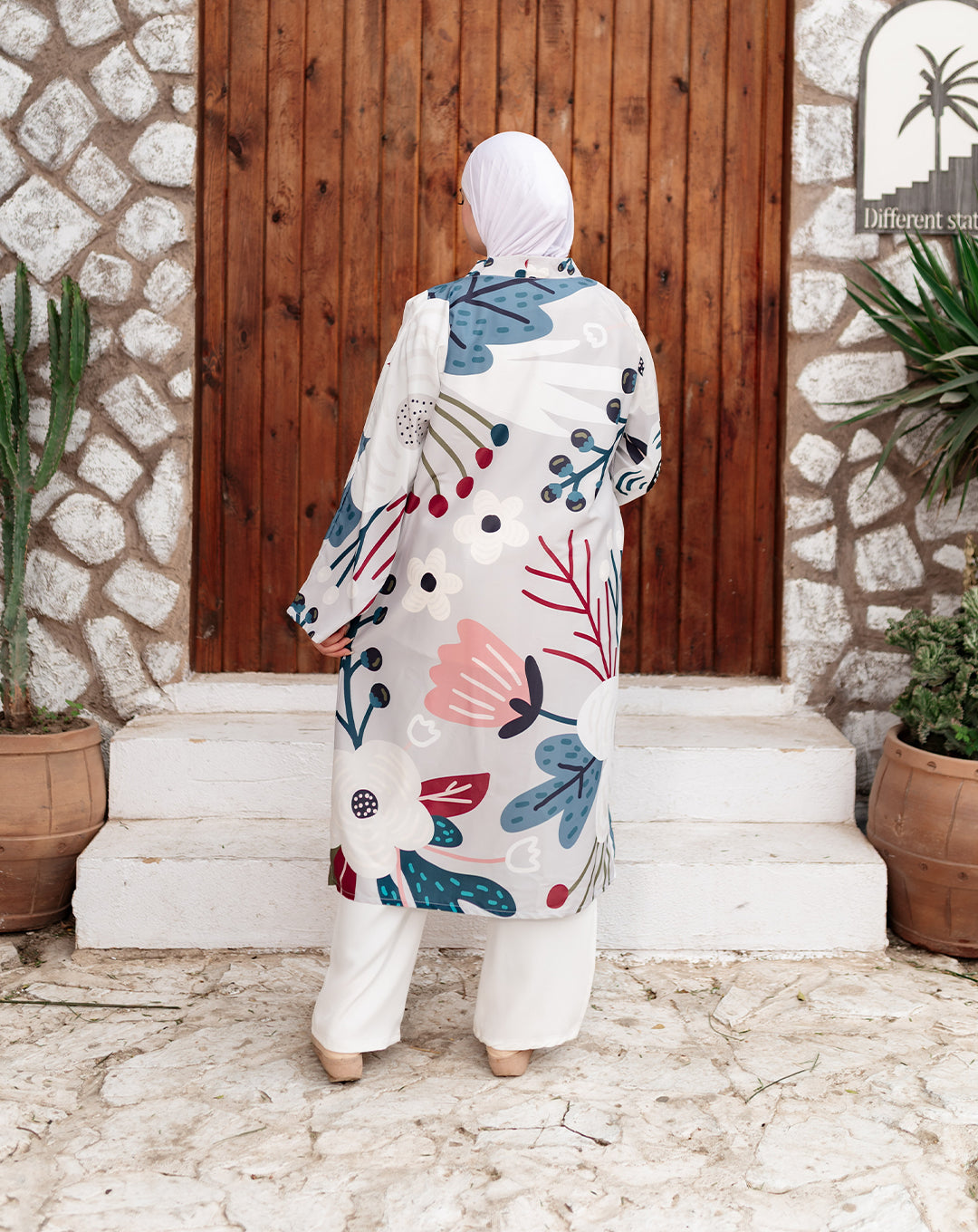 كارديجان طويل أنيق بقصّة انسيابية